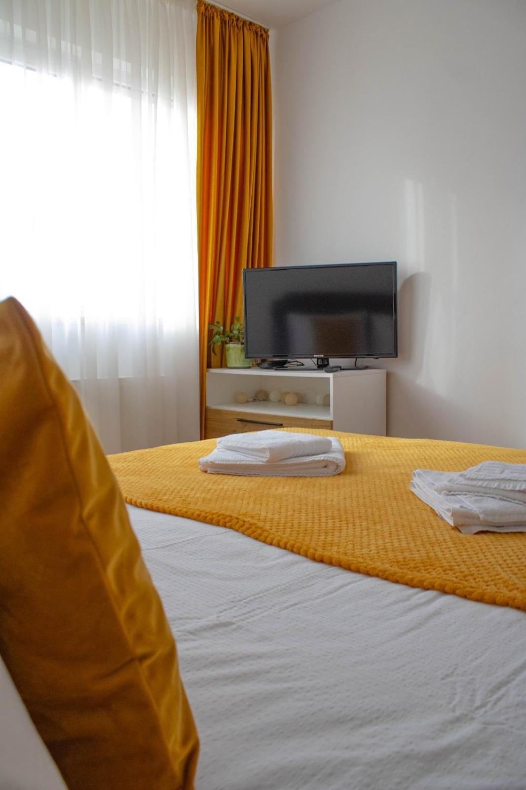 Apartament Aleea Minerva Braşov Esterno foto