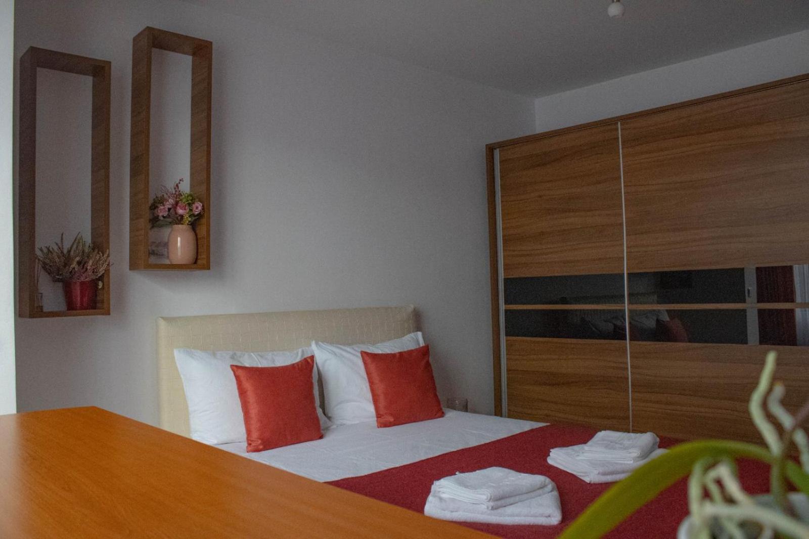 Apartament Aleea Minerva Braşov Esterno foto